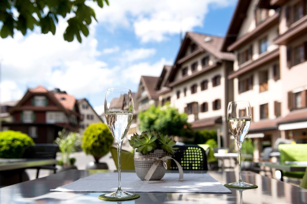 Hotel Ochsen Menzingen Exteriér fotografie